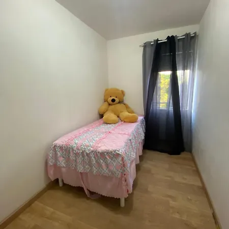 Quartos Em * سيتوبال