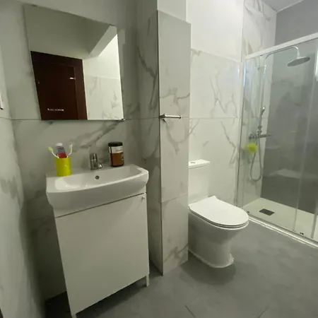 Quartos Em *